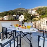 Veranda Mare Apartment *